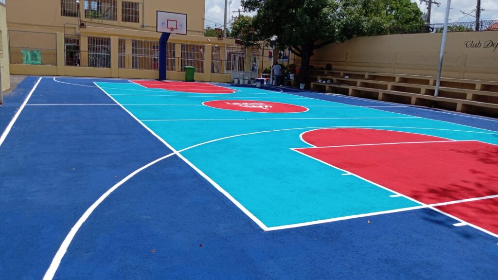 INEFI realiza operativo masivo de reparación de canchas escolares en todo el país | 3 | INEFI realiza operativo masivo de reparación de canchas escolares en todo el país - Noticias de hoy en República Dominicana | De Último Minuto