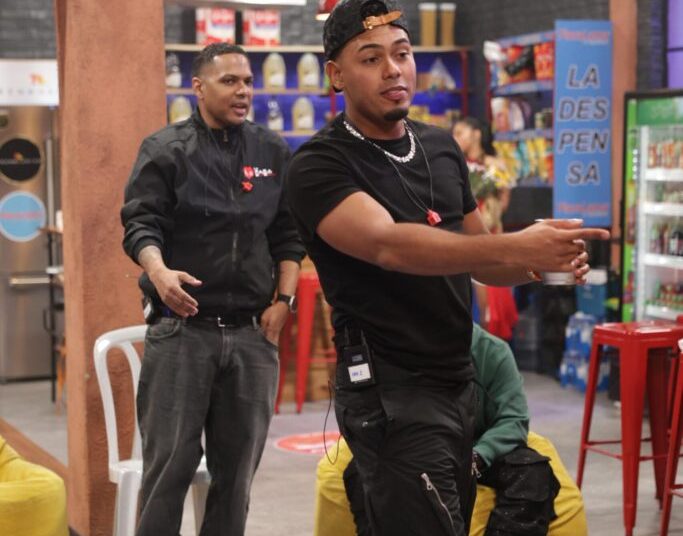 Mike Towers: “Gracias a mi pueblo dominicano que siempre está conmigo”