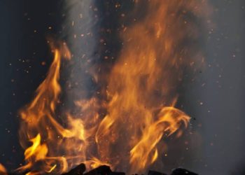 Explosión por presunta fuga de gas deja doce personas heridas en Venezuela