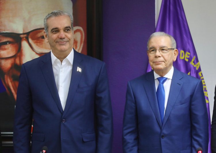 Abinader le dice a Danilo que debe sentirse humillado por no realizar obras de valor en San Juan