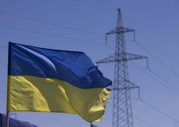 Ataques rusos contra objetivos energéticos en Ucrania dejan 100.000 hogares sin luz