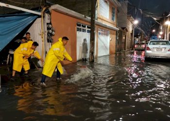 Fuertes lluvias en el centro de México provocan muerte de dos personas y un desaparecido