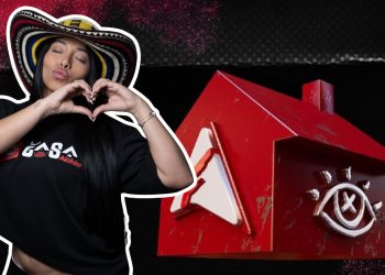 Karola abre su corazón en La Casa de Alofoke entre lágrimas y recuerdos por la pérdida de su padrastro