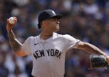 Luis Gil domina a los Nacionales y consigue el triunfo tras cinco sólidas entradas