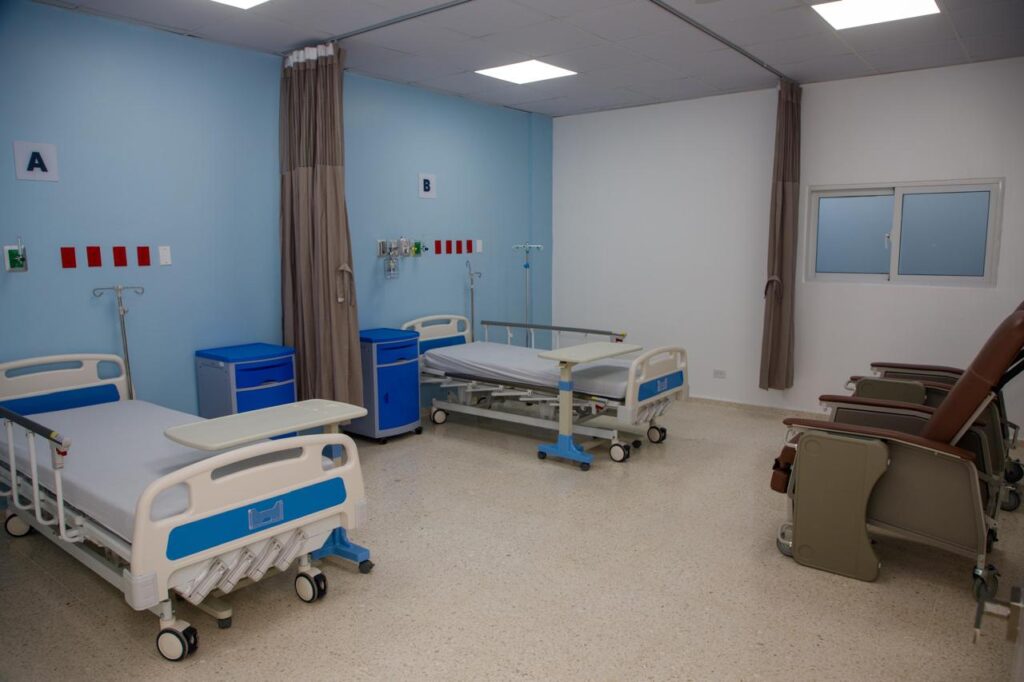 Abinader inaugura ampliación del área de internamiento del hospital Morillo King en La Vega | 2 | Abinader inaugura ampliación del área de internamiento del hospital Morillo King en La Vega - Noticias de hoy en República Dominicana | De Último Minuto