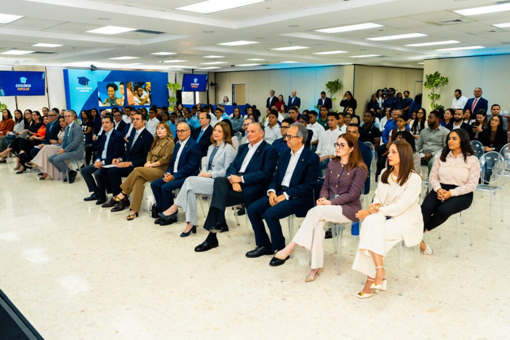 Banco Popular otorga 32 nuevas becas del programa Excelencia Popular | 2 | Banco Popular otorga 32 nuevas becas del programa Excelencia Popular - Noticias de hoy en República Dominicana | De Último Minuto