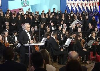 Regraban el Himno Nacional a un costo de RD$3.3 millones
