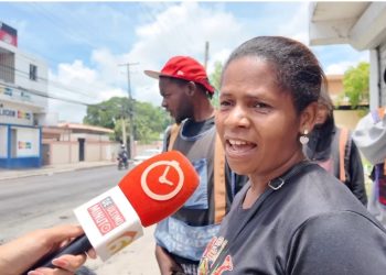 Protestan en SDN por apagones que superan los 4 días