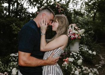 Taylor Swift anuncia su compromiso con Travis Kelce tras dos años de noviazgo