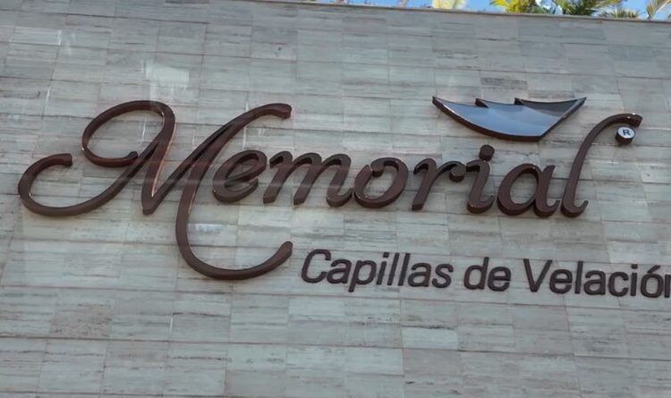 Despiden en velatorio a doña Lilia Mella, madre del director de INEFI, Alberto Rodríguez