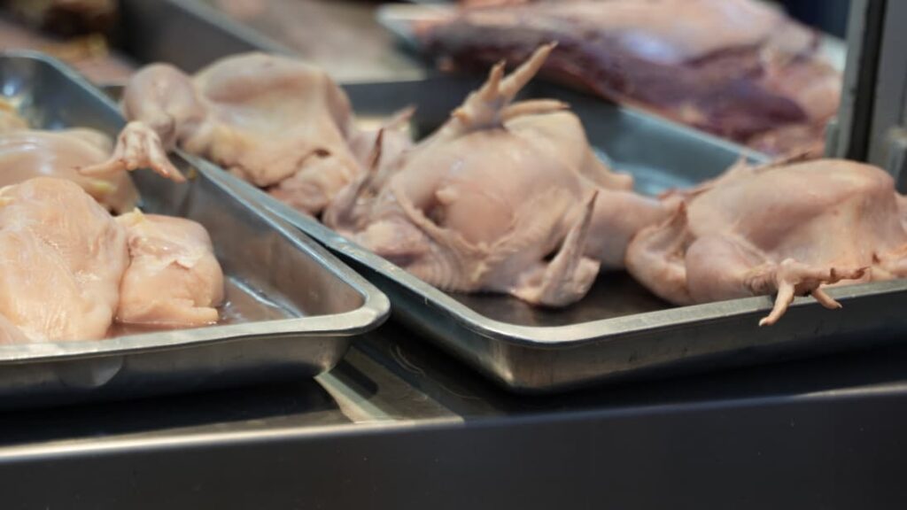 Comerciantes de la Ciudad Ganadera desmienten que el precio del pollo esté a 125 pesos la libra | 2 | Comerciantes de la Ciudad Ganadera desmienten que el precio del pollo esté a 125 pesos la libra - Noticias de hoy en República Dominicana | De Último Minuto