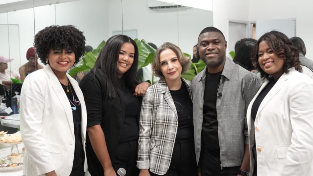 Conferencia “Una Nueva Actitud” reúne a decenas de mujeres en Santo Domingo | 3 | Brisa Music