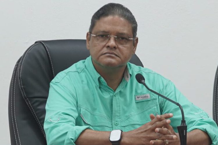 COE mantiene 8 provincias en alerta amarilla y 2 en verde por huracán Erin