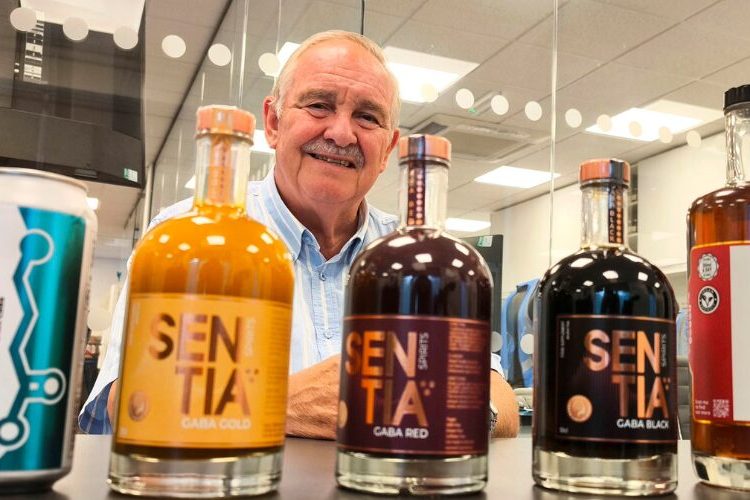 Desarrollan en Londres una cerveza sin alcohol que “te pone happy” sin resaca