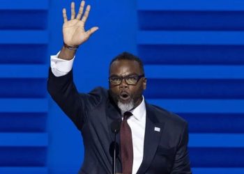 El acalde de Chicago ordena a funcionarios no colaborar con agentes federales