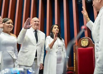 Juramentan nuevamente a Pedro Catrain como Vicepresidente del Senado