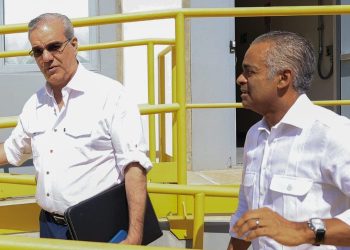 Abinader supervisa operaciones en Punta Catalina