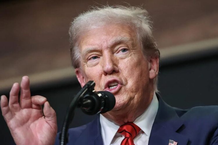 Trump ordena un nuevo censo que excluya a indocumentados y pese a que faltan 5 años