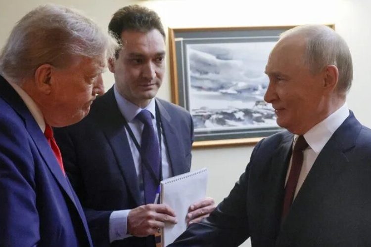 Trump entregó a Putin una carta de Melania instándolo a proteger a los niños de la guerra