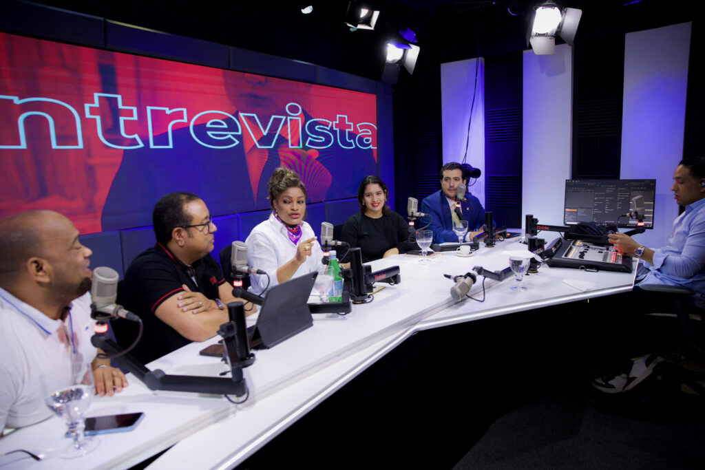 Diputada y terapeuta Altagracia de los Santos sobre traumas en relaciones: "un clavo no saca otro clavo" | 2 | Diputada y terapeuta Altagracia de los Santos sobre traumas en relaciones: "un clavo no saca otro clavo" - Noticias de hoy en República Dominicana | De Último Minuto