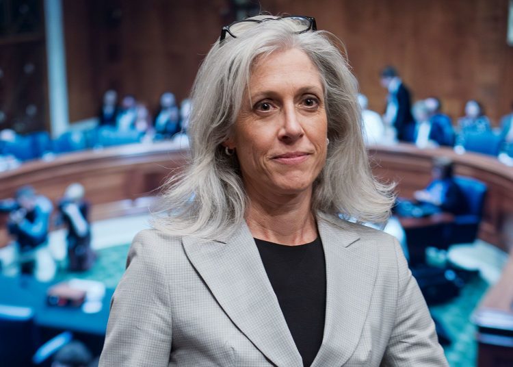 Directora de Centros para Control de Enfermedades de EEUU deja el puesto tras un mes