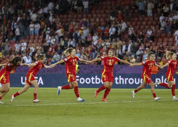 España recupera el número uno del ránking FIFA de selecciones femeninas tras el subcampeonato de Europa