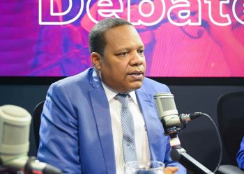 Eddy Alcántara «desmiente» a Leonel Fernández tras declaraciones sobre precio del pollo