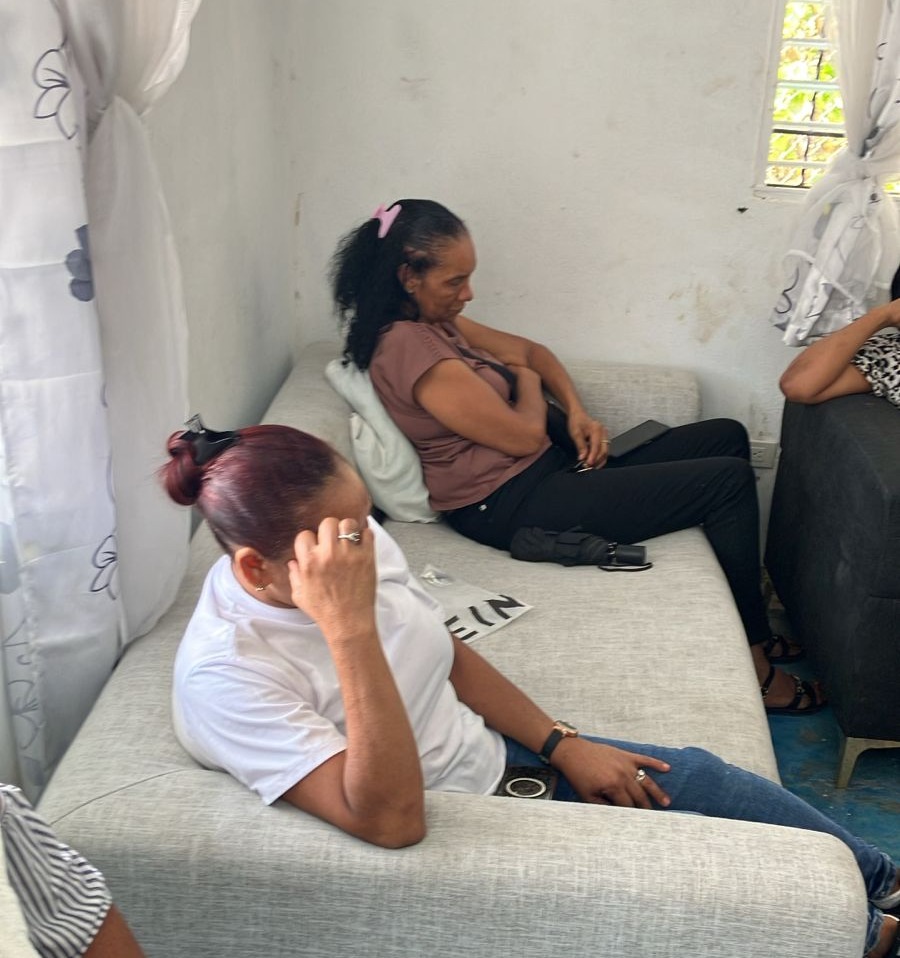 Familiares de niño de 6 años que murió aplastado por una pared piden justicia | 2 | Familiares de niño de 6 años que murió aplastado por una pared piden justicia - Noticias de hoy en República Dominicana | De Último Minuto