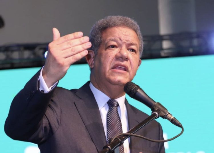 Leonel: “Hoy vi una encuesta y la Fuerza del Pueblo ya está en primer lugar”