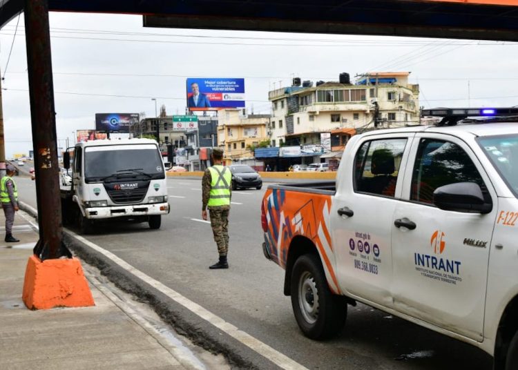 TSA rechaza acción de amparo contra cobro de multas y grúas por mal estacionamiento