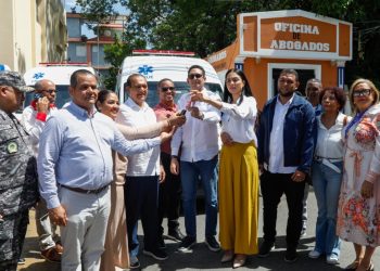 Sistema 911 entrega tres ambulancias en Santiago Rodríguez para reforzar traslados interhospitalarios