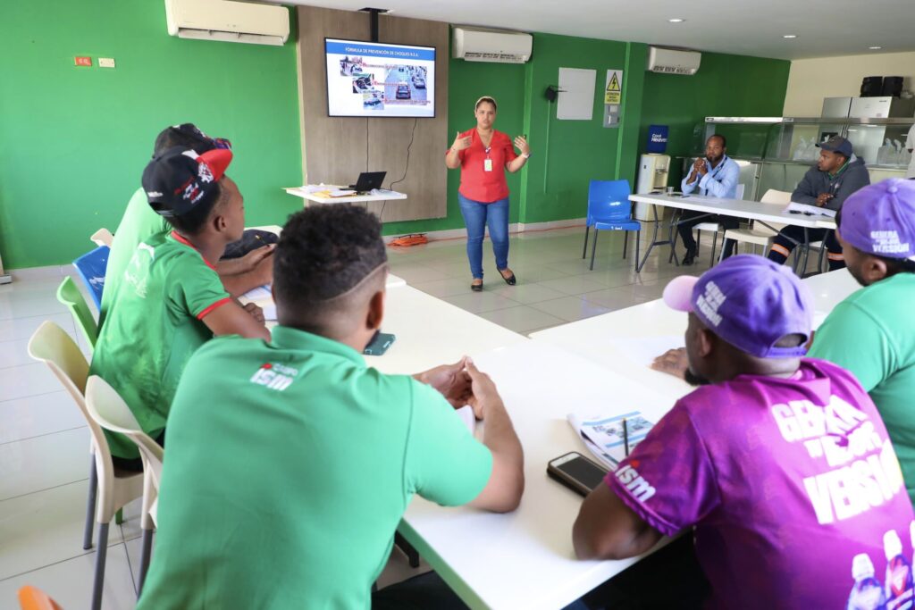 INTRANT capacita a más de 150 mil ciudadanos en seguridad vial  - Noticias de hoy en República Dominicana | De Último Minuto