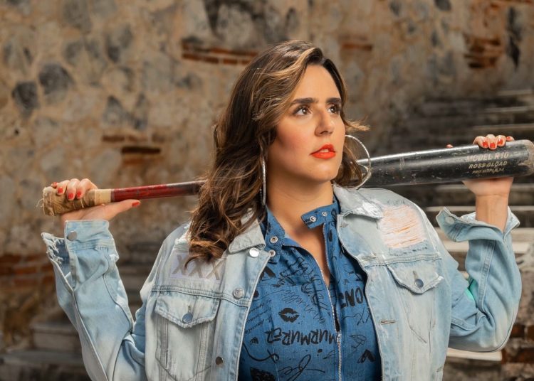 Laura Bonnelly se declara Team Trujillo