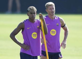 UEFA sanciona a Lewandowski, Yamal y al cuerpo técnico del FC Barcelona tras semifinal de Champions