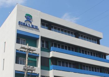 SISARIL impone millonaria multa a Clínica Abel González por negar atención en la tragedia de Jet Set