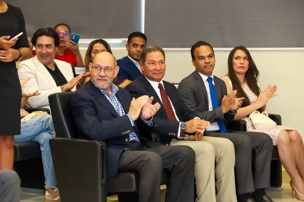 UASD reconoce al ingeniero Leonardo Reyes Madera, director de Onesvie - Noticias de hoy en República Dominicana | De Último Minuto