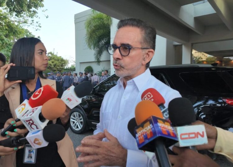 Abogado Carlos Salcedo advierte incoherencias en el nuevo Código Penal dominicano