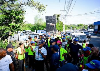 Alcaldía de Santiago interviene sector Nueva York Chiquito con operativo de limpieza y remozamiento