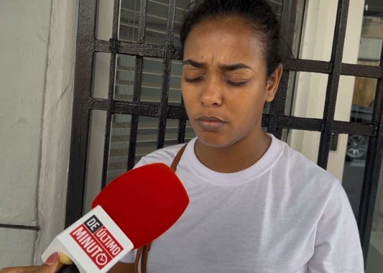 Madre soltera y con discapacidad visual clama por ayuda en Los Mameyes