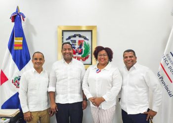 CONADIS y autoridades de Pedernales impulsan turismo accesible en la provincia