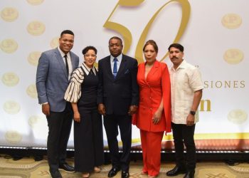 COOPNAMA entrega más de 2 millones en premios a docentes en celebración del Día del Maestro