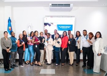 Departamento Aeroportuario entrega “Reconocimiento al Mérito” a empleados