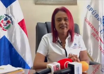 Gobernadora de Samaná mantiene en sesión permanente el comité de emergencia por huracán Erin