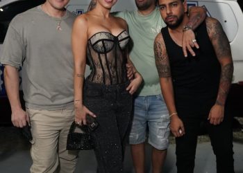 Personalidades dijeron presente en la pelea de boxeo de La Casa de Alofoke