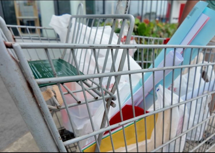 Carestía marca compras escolares previo al regreso a clases