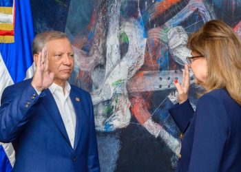 Vicepresidenta juramenta a Leonardo Aguilera como presidente ejecutivo de Banreservas