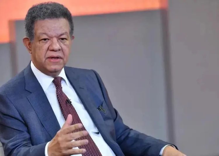 Leonel: política alimentaria del gobierno ha condenado al pueblo a comer «cocote, molleja, pata y asadura»