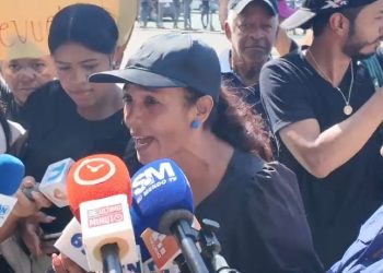 Afectados por desfalco en Coop-Herrera protestan frente al Palacio Nacional