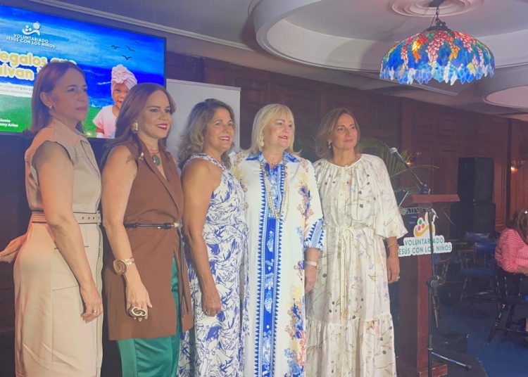 Voluntariado lanza su tienda online “Regalos que Salvan Vidas” en Santiago