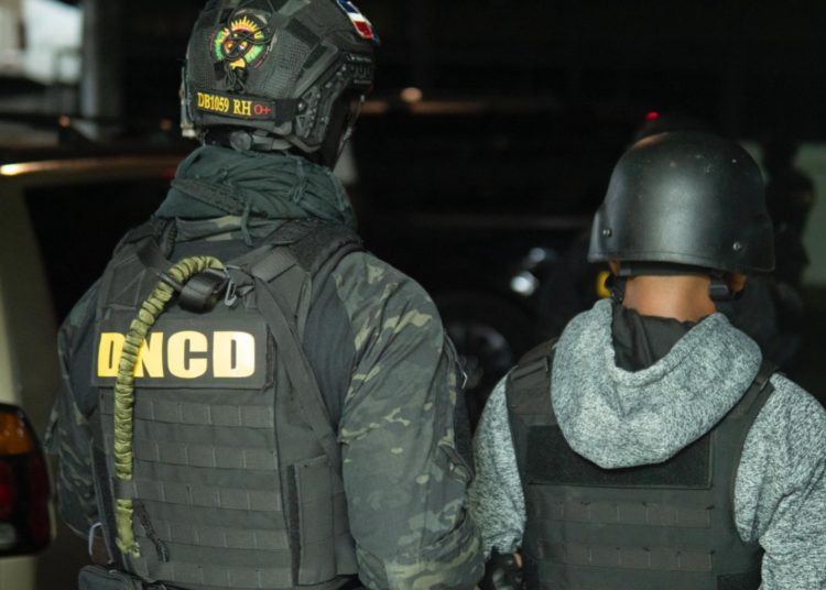 Autoridades RD capturan y deportan uno de los fugitivos más buscados en Panamá
